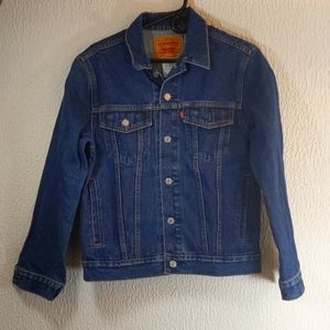 Women's Levi Blue Denim Jacket.